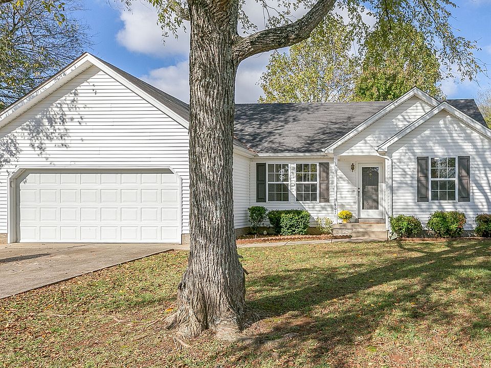 1st image of 907 Lucky Cir