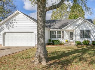 907 Lucky Cir, Murfreesboro, TN 37130