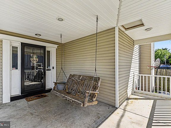 4th image of 7333 Greenbank Rd