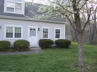 468 Dowd Ave, Canton, CT 06019