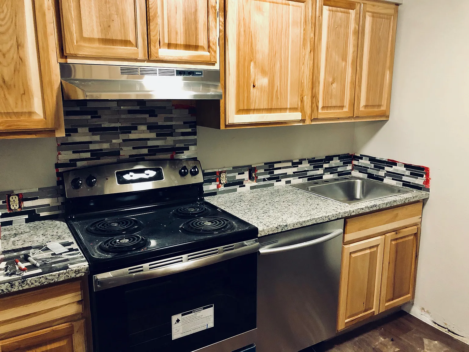 3 bed, 1.5 bath, 1200 sqft, $1,800 — Photo 3