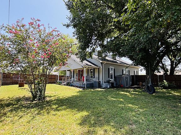 2nd image of 519 W Fm 545