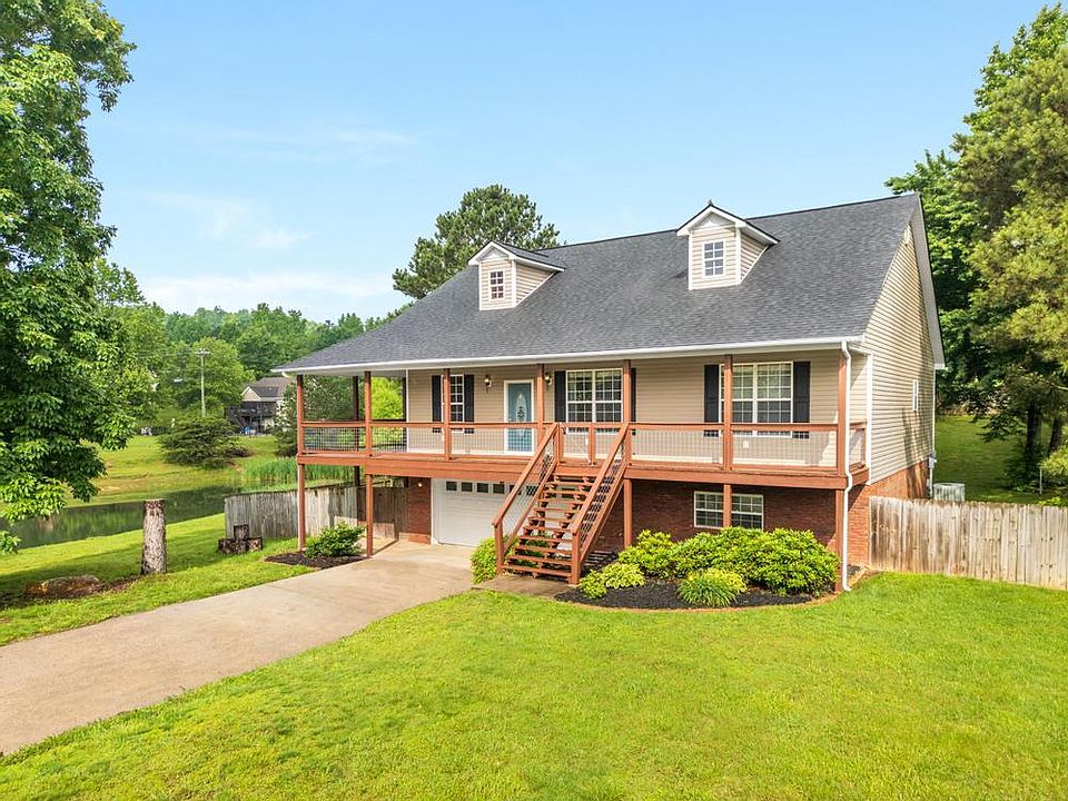 1st image of 385 Farmway Dr SE