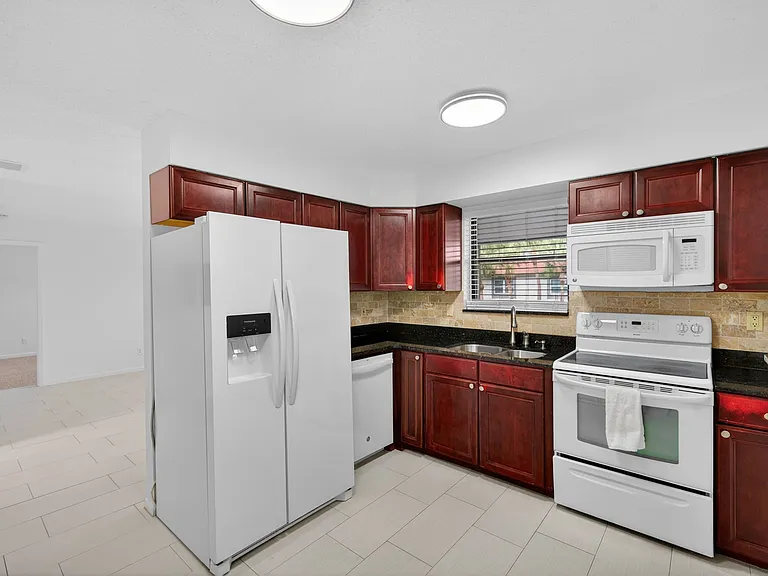 484 Santa Cruz Pl NE #G — Photo 12