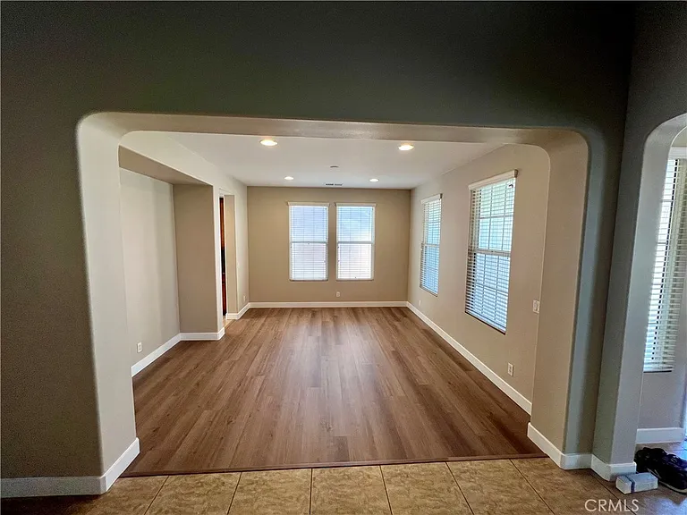 6686 Sand Dunes St — Photo 11