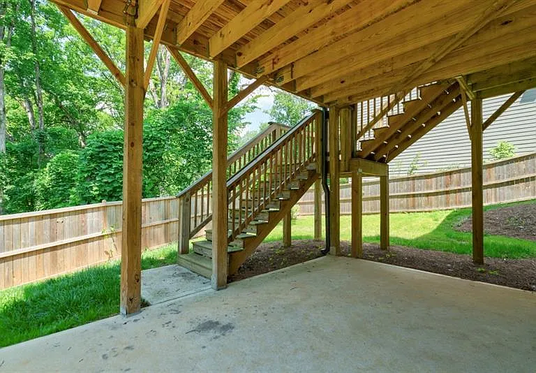 1317 Winfair Ln NE — Photo 34
