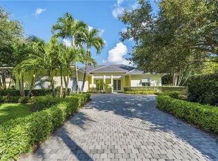 765 Lake Dr, Vero Beach, FL 32963