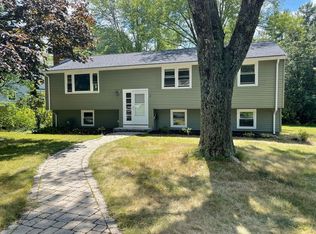 2 Mark St, Manchester, MA 01944