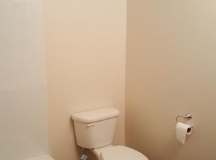 332 1/2 Rice St, Elmore, OH 43416