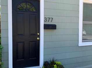 377 Conarroe St, Philadelphia, PA 19128