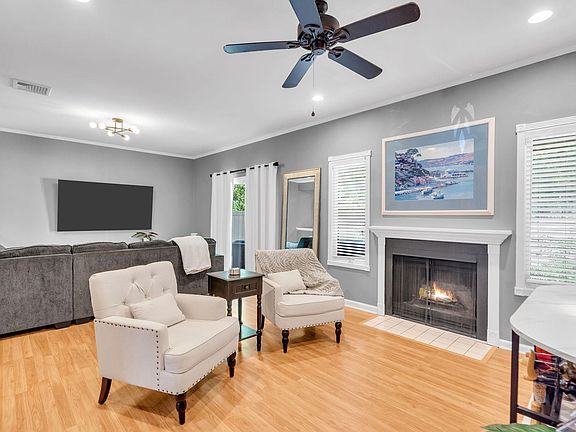 4th image of 504 Bounty Ct #504