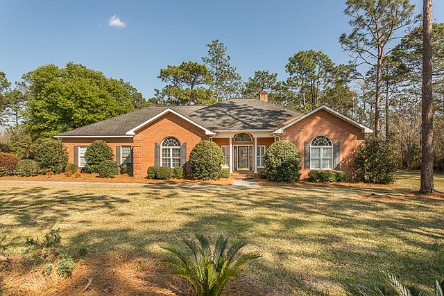 1st image of 72 Pine Forest Dr