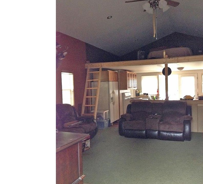 2nd image of 9999 Horton Hollow Rd