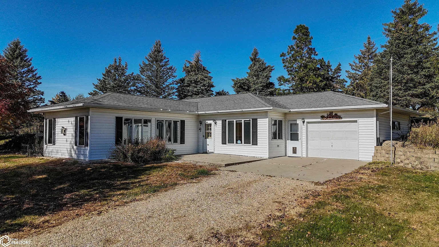 3277 O Ave photo 1