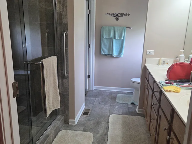 1114 Monroe Ave — Photo 4