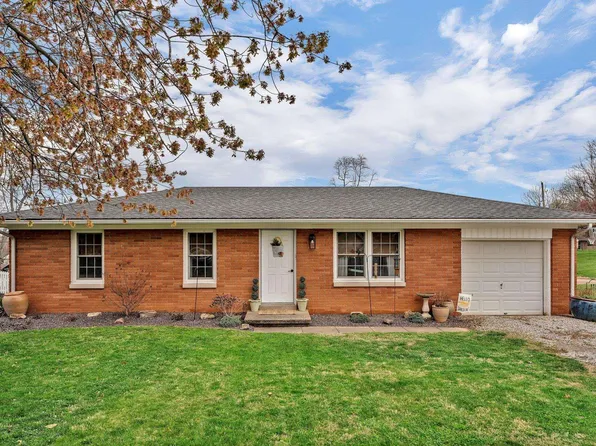 924 Oakdale Ter, Boonville, IN 47601