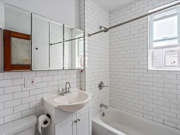 9204 Ridge Boulevard image 9 of 36