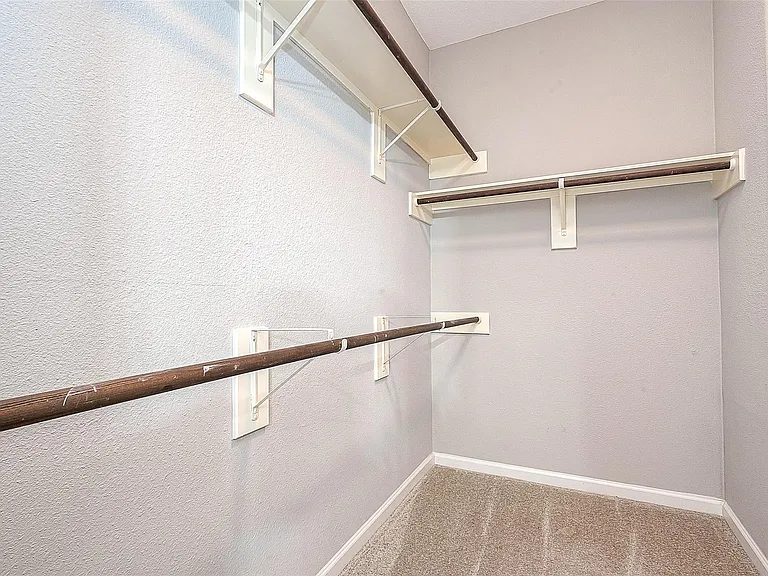 5203 Heatherdawn Ct — Photo 31