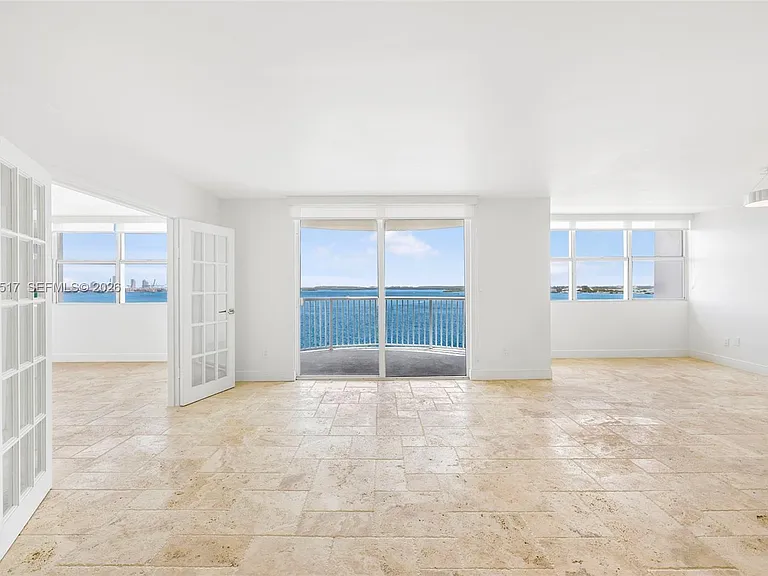 1420 Brickell Bay Dr #1401A — Photo 11