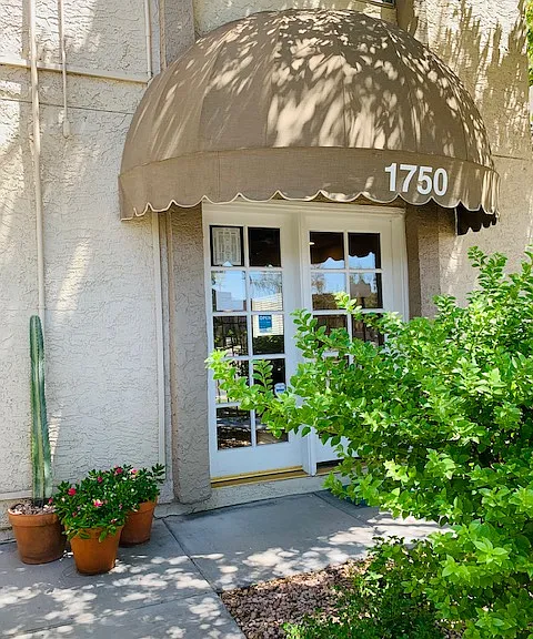 Desert Springs Apartments — Photo 3