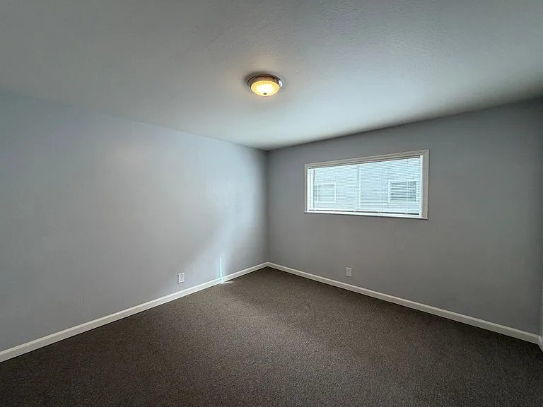 1935 10th Ave #101-306 — Photo 10