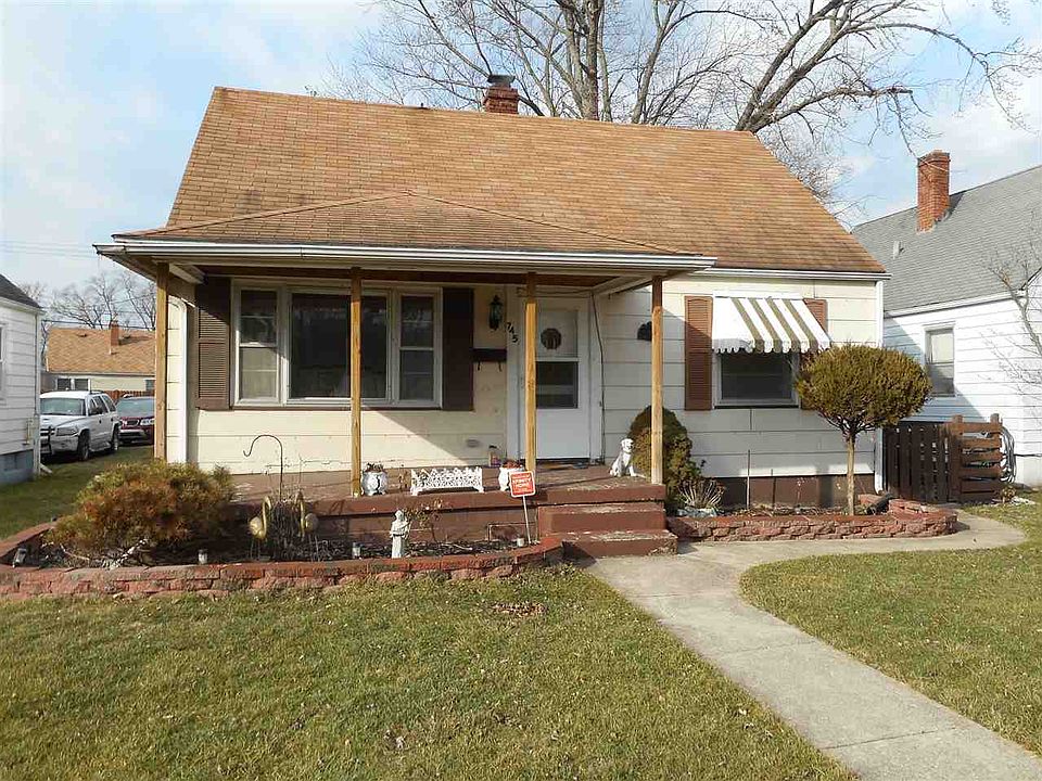 1st image of 745 S Gladstone Ave