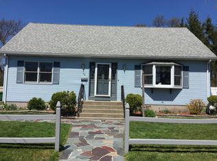 82 Lafayette St, Chicopee, MA 01020