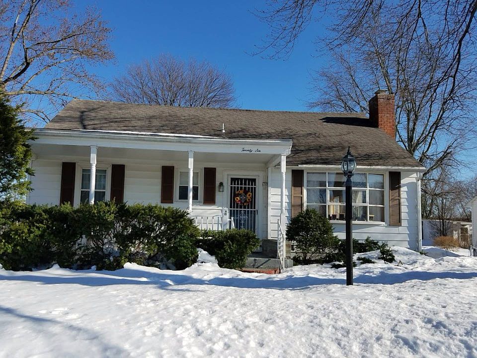 1st image of 26 Smith Ave