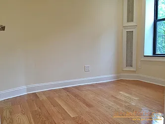 Rented by aptsandlofts.com