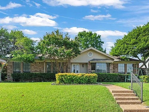 8181 Edge Water Dr Photo 1