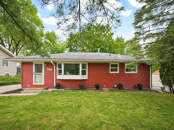 6918 34th Ave N, Crystal, MN 55427