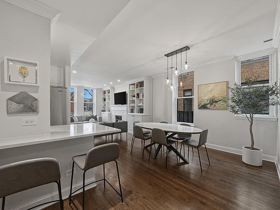 2nd image of 2234 N Racine Ave #1-S