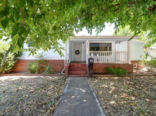 2475 Waldon St, Redding, CA 96001