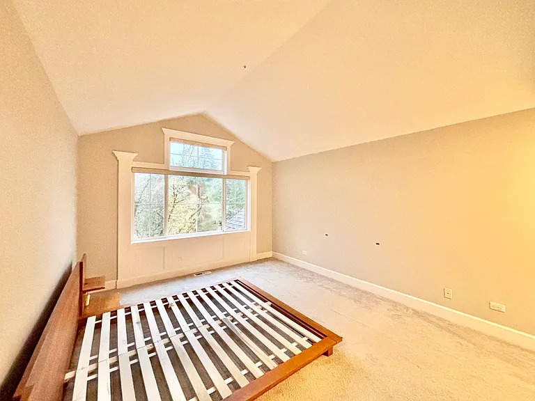 13211 NE 10th Pl — Photo 18