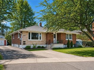 557 Lake St, Saint Catharines, ON L2N4J1