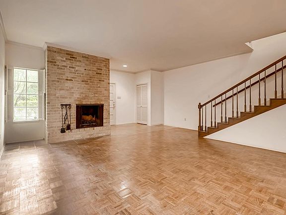 2nd image of 5411 N New Braunfels Ave