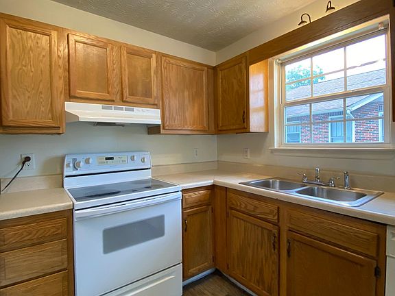 5th image of 2506 Dodson Ave #A