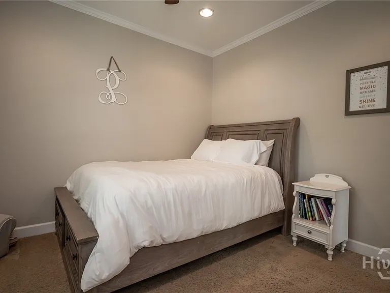 1040 Saint Andrews Dr — Photo 10