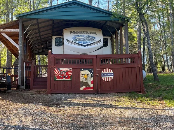 78 3rd St #1, Ellijay, GA 30540