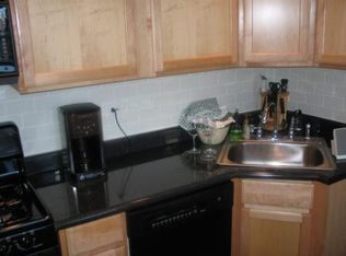 2039 N Kimball Ave #3B, Chicago, IL 60647