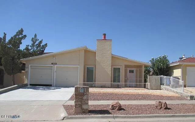 739 Espada Dr #D