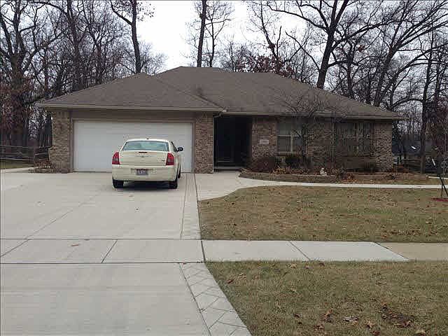 1st image of 3392 Hemmingway Ln