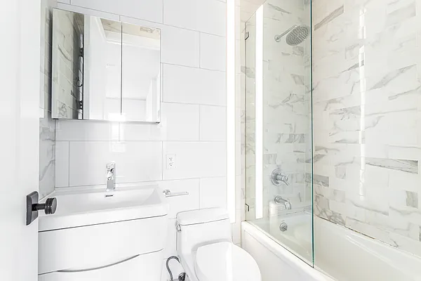 Rented by REAL New York | media 11