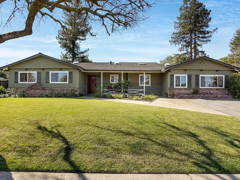 Los Altos Ranch Home