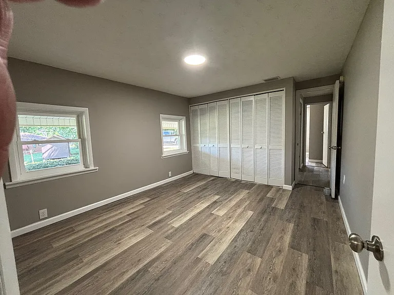 66 Veterans Dr — Photo 17