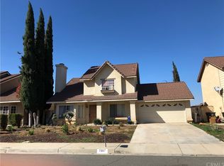 7667 Whitney Dr, Riverside, CA 92509