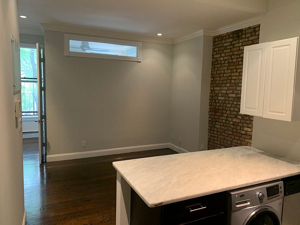 1st image of 818 10th Ave #1AB
