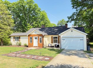 1442 Lee Pearson Rd, Granite Falls, NC 28630