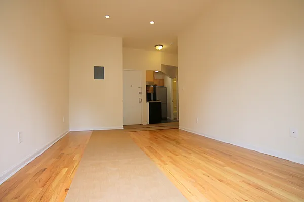 Rented by JK Dansar Corp | media 5