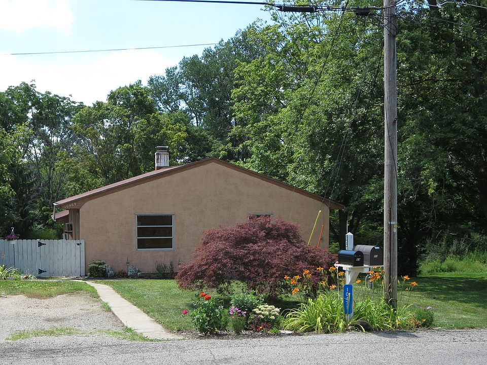 Mid Century ranch 2 units